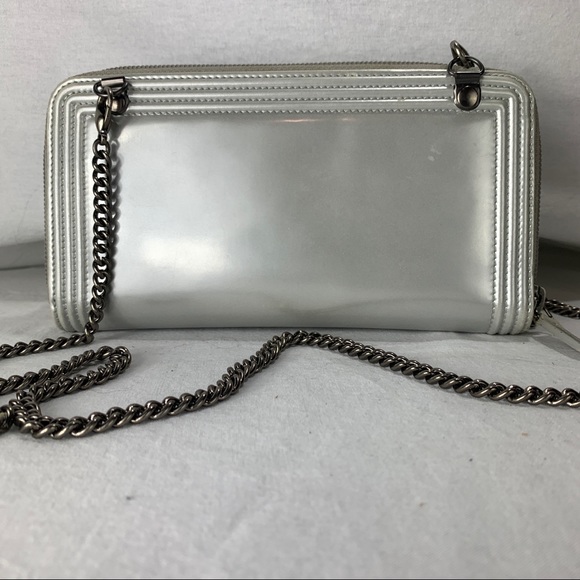 CHANEL Patent Boy Zip Wallet on Chain - Picture 7 of 9